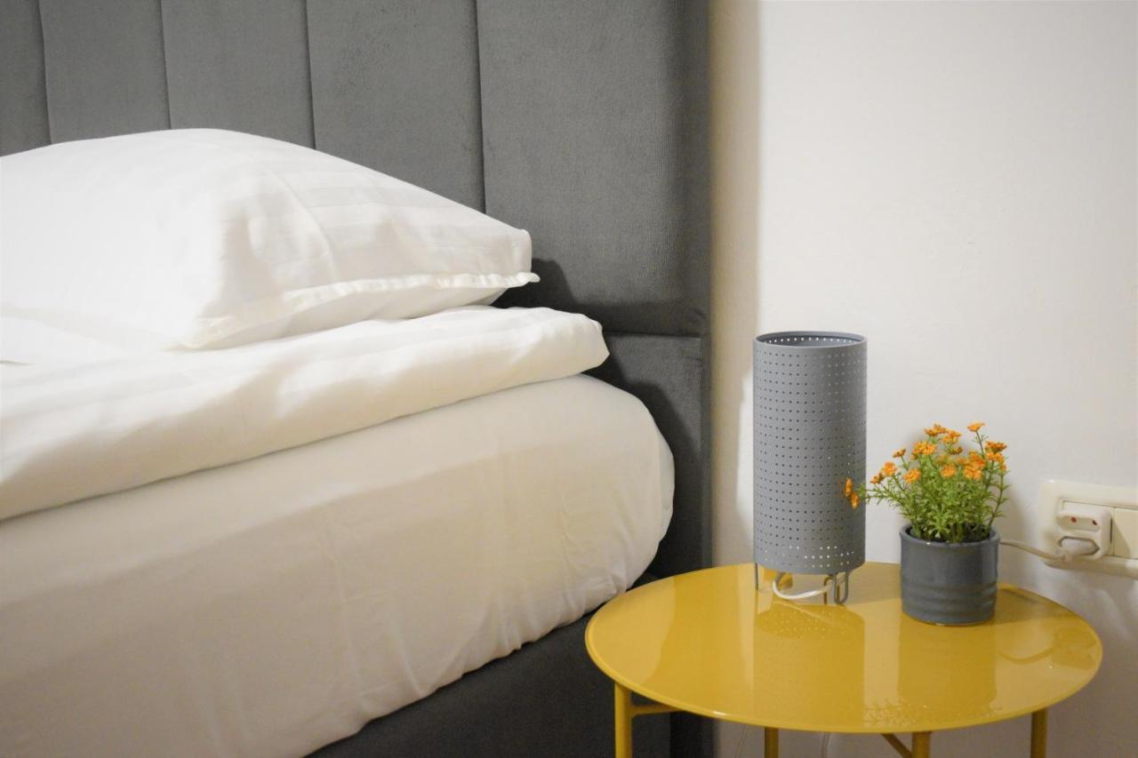 Feels Like Home Studio Apartments - Flh Albania 티라나 외부 사진